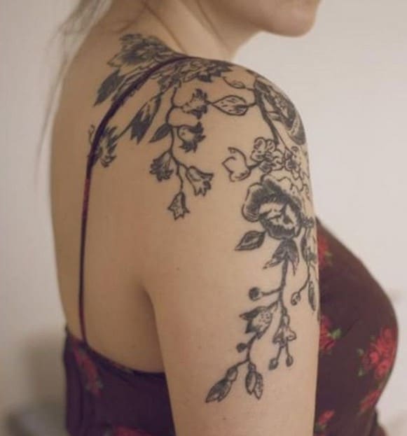 Branches Et Fleurs tatouage