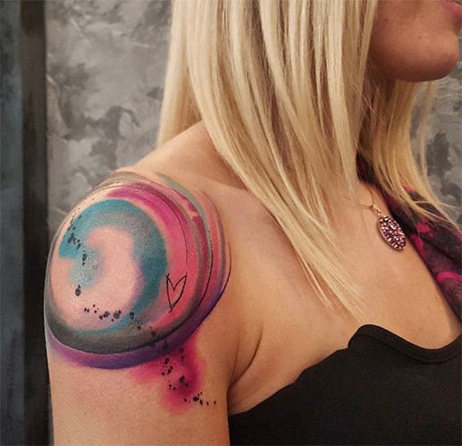 tatouage épaule Motif Graphique
