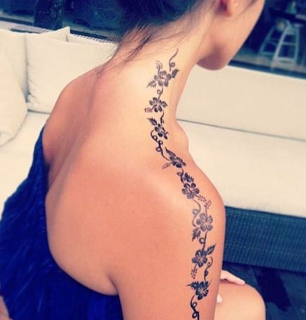 Tatouage Cou épaule