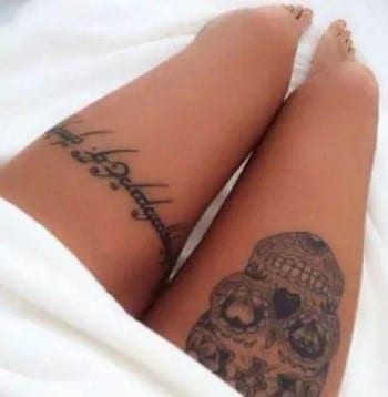 Tête De Mort Et Message