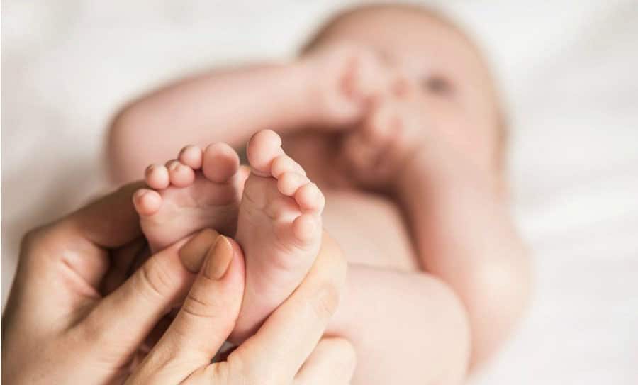 Massage Pieds Bébé 