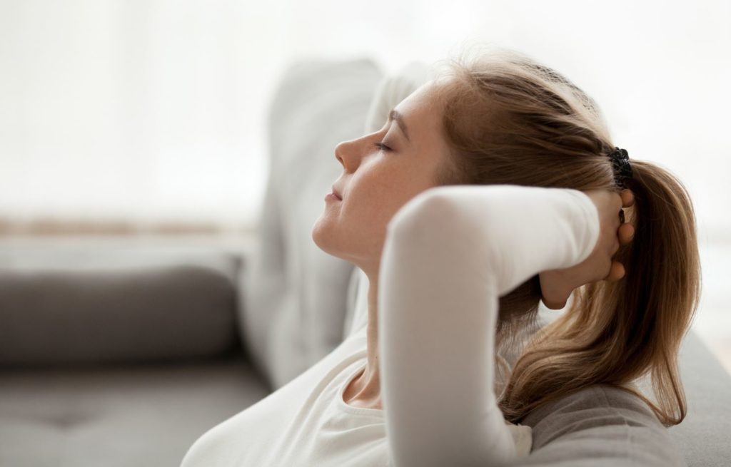 Femme Repos