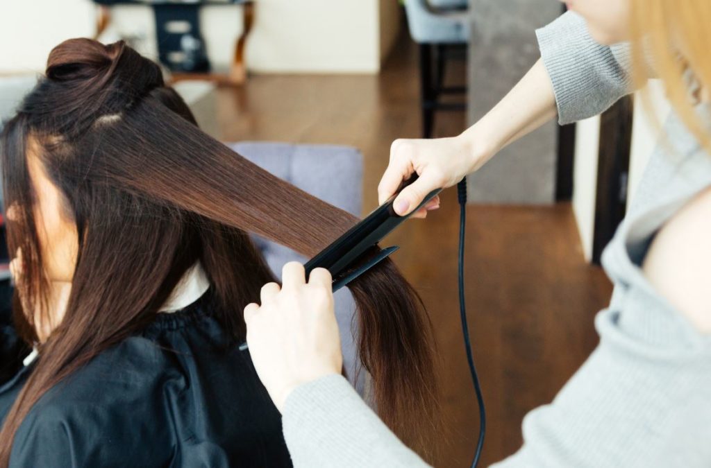 Salon Coiffure Lissage Cheveux 