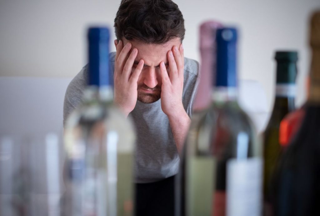 Homme Addict Alcool