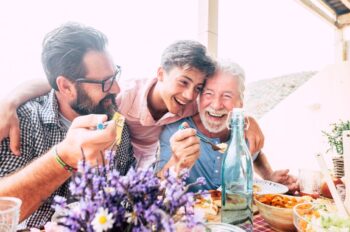 Ado Réunion De Famille