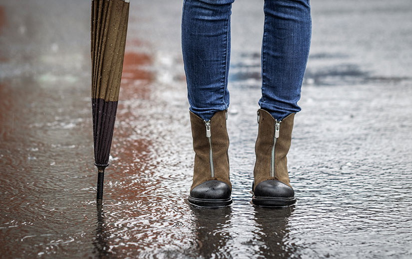 Bottines Associees A Un Jean Francais