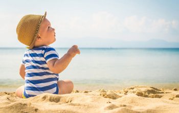 Bebe A La Plage