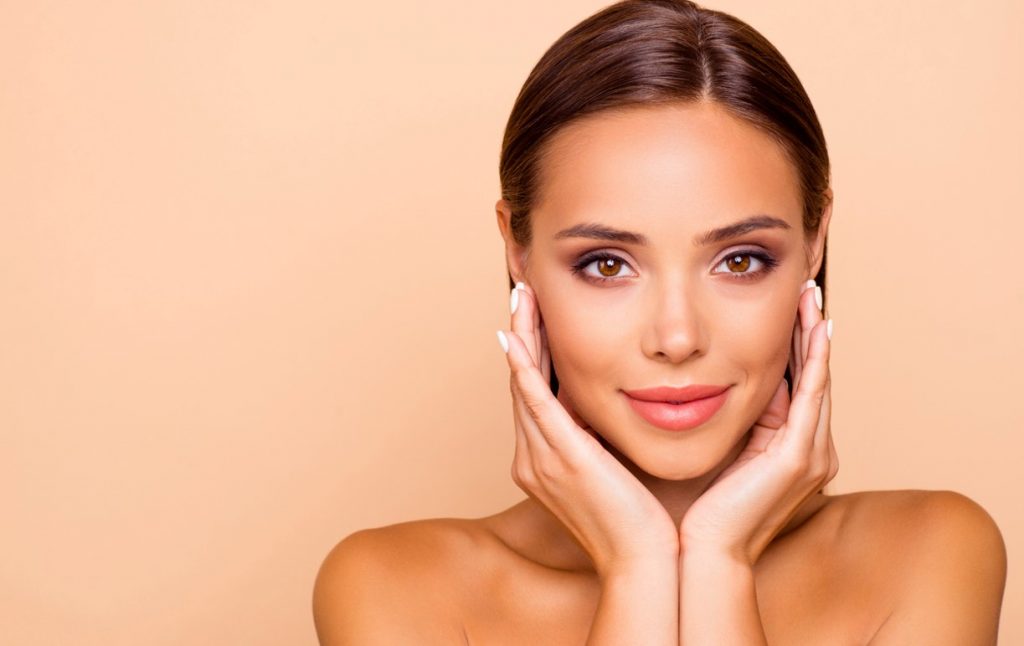 Avoir l'air bronzée toute l'année : conseils et astuces beauté