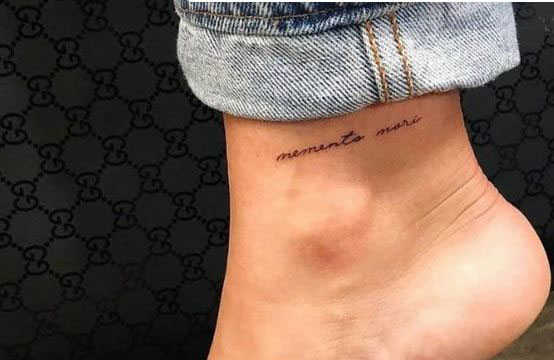 Petite Phrase Chevilles Tatoo