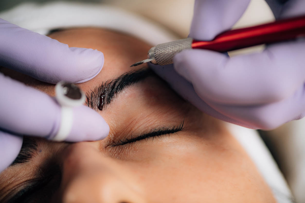 Salon de beauté – sourcils Microshading