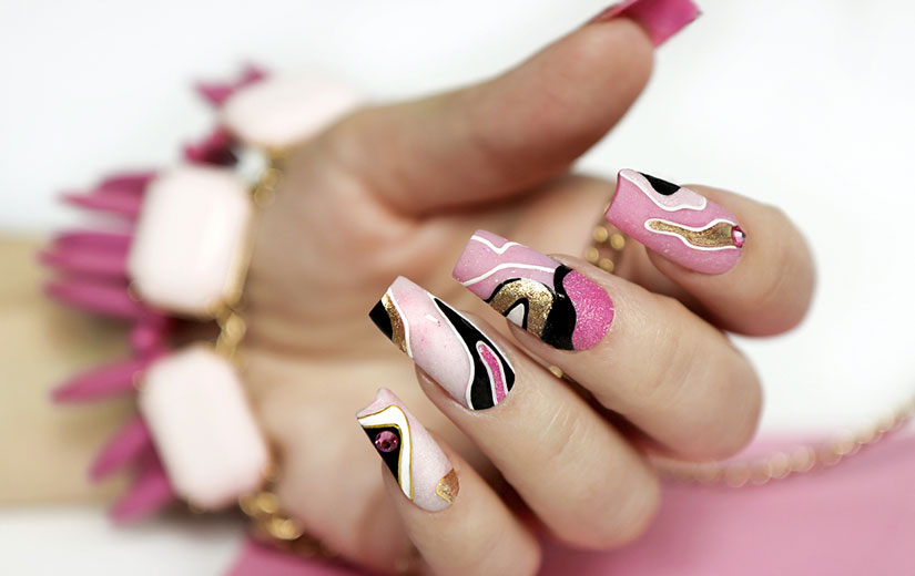 Forme Coffin Nails