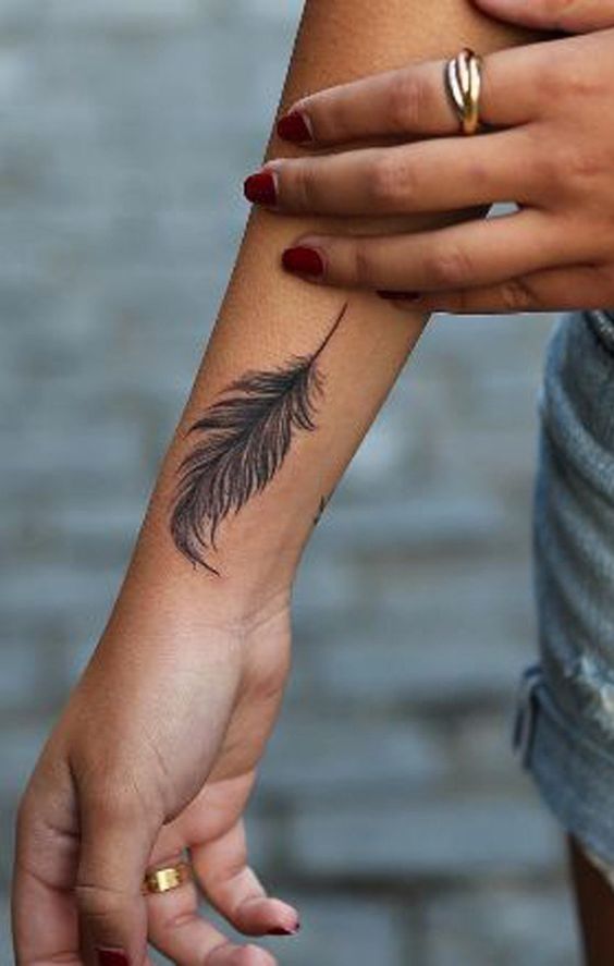 tatouages Bras Femme