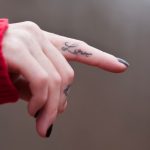 Tatouage Main Femme