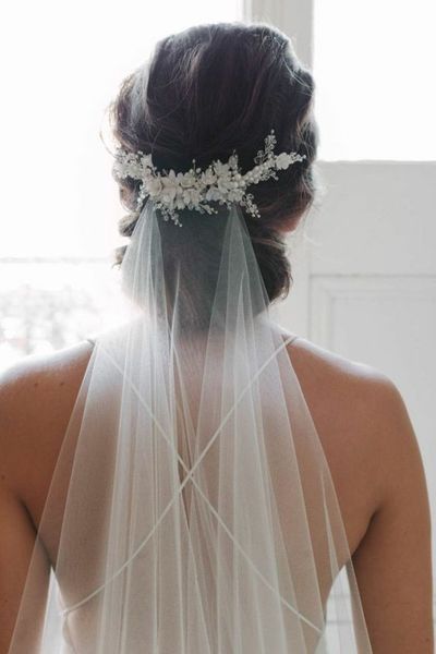 Le chignon avec voile