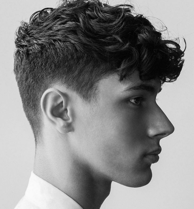 cheveux Bouclés