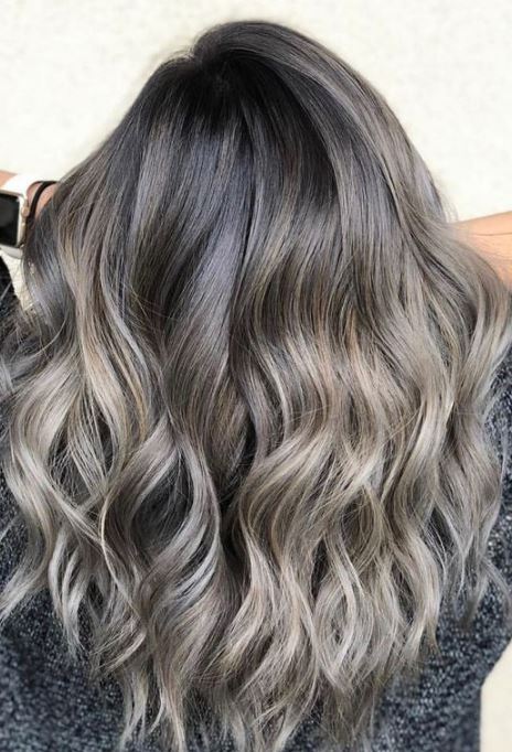 balayage Gris Sur Cheveux Foncés 