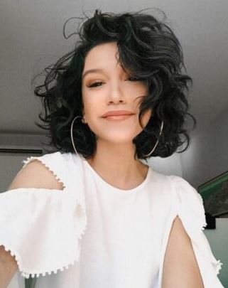 carré Wavy Volumineux