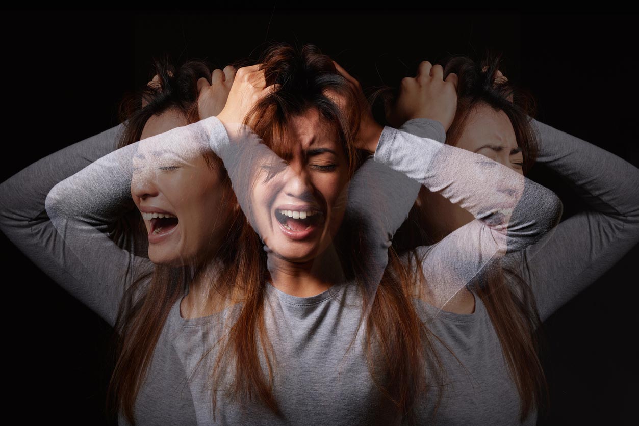 Photo d’une jeune femme souffrant de maladie mentale