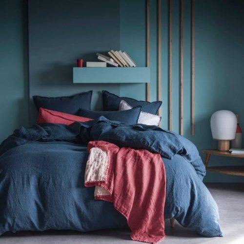 Bleu nuit : 50 idées et inspirations pour votre décoration