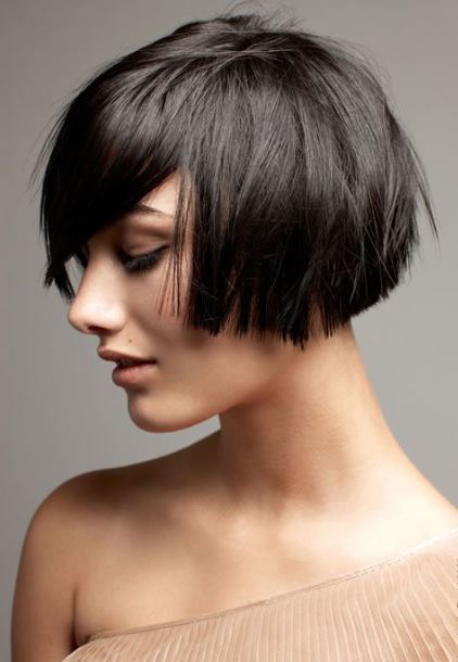 Carré Bob Avec Frange Sur Cheveux Fins Sans Volume 