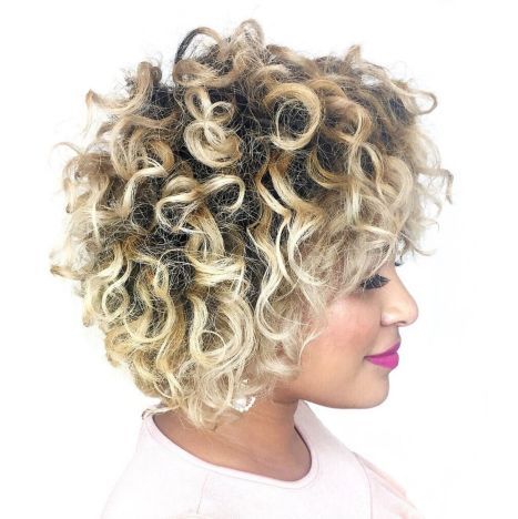 Bixie Curly Avec Balayage Miel