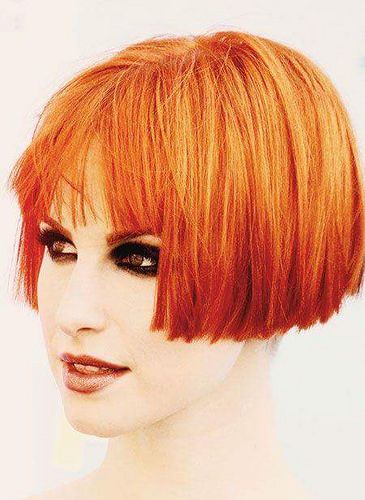 Coupe Bixie Lisse Sur Cheveux Fins Sans Volume Orange Chaud 