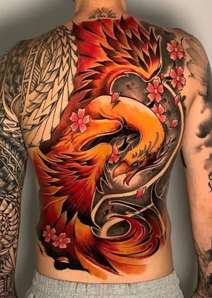 Tatouage Phoenix Orange Sur Le Dos