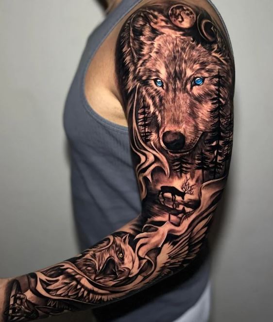 Tatouage Loup, Forêt Et Animaux Sur Le Bras