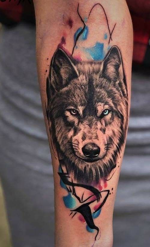 Tatouage Loup & Tâche D’aquarelle Sur L’avant Bras