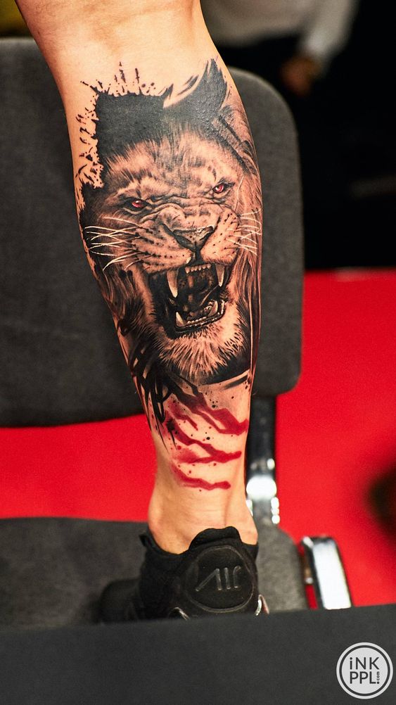 Tatouage Lion Qui Rugit Sur La Jambe