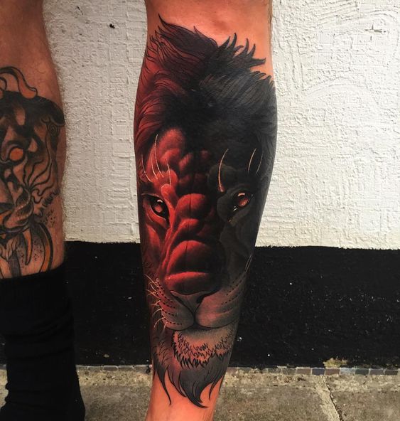 Tatouage Lion Old School Sur La Jambe