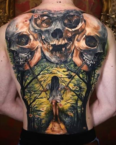 Tatouage Trois Crânes & Une Fillette