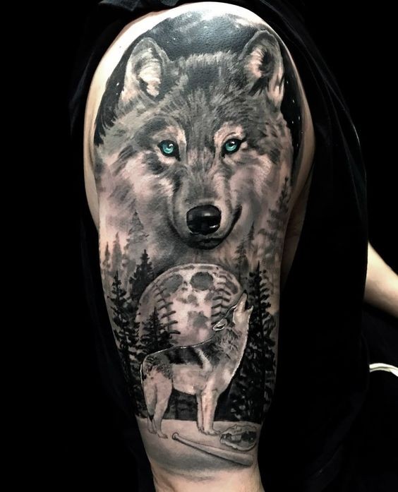 Tatouage Loup & Pleine Lune Sur Le Bras