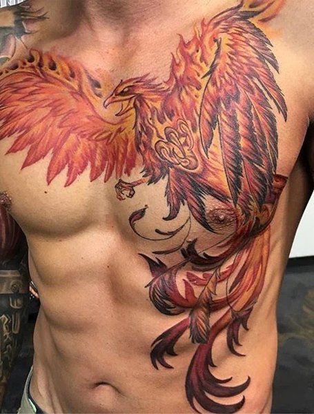 Tatouage Phœnix Flamboyant Sur Le Torse