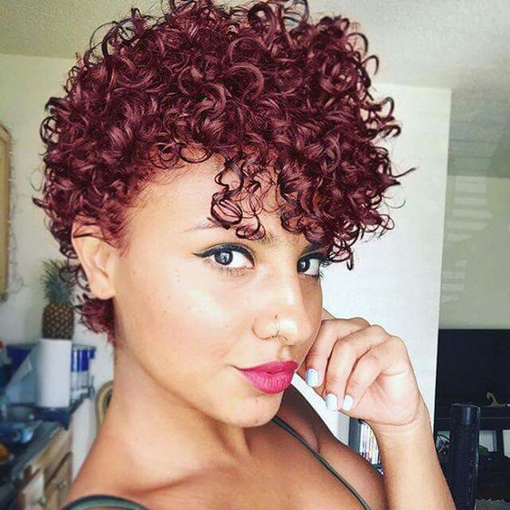 Pixie Cut Sur Cheveux Fins Auburn 