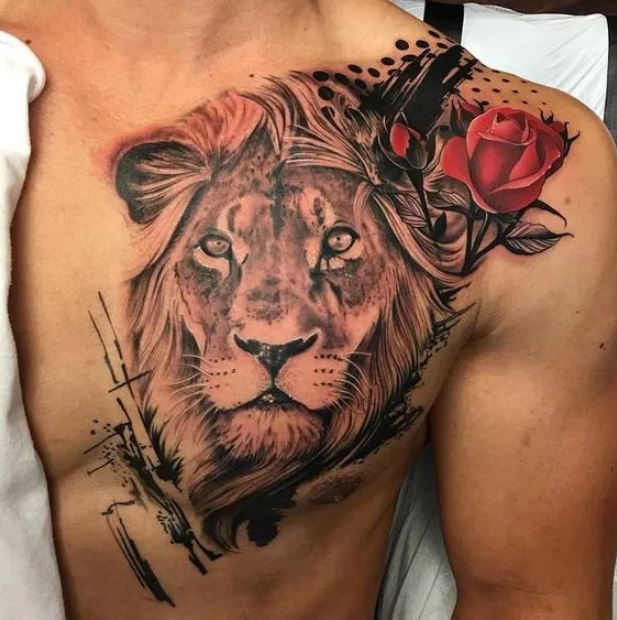 Tatouage Lion Et Rose Sur Le Torse