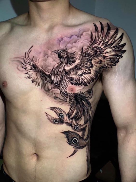 Tatouage Phœnix Avec Flamme Rose Sur Le Torse