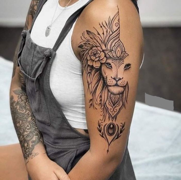 Tatouage Lion Ornemental Sur Le Bras