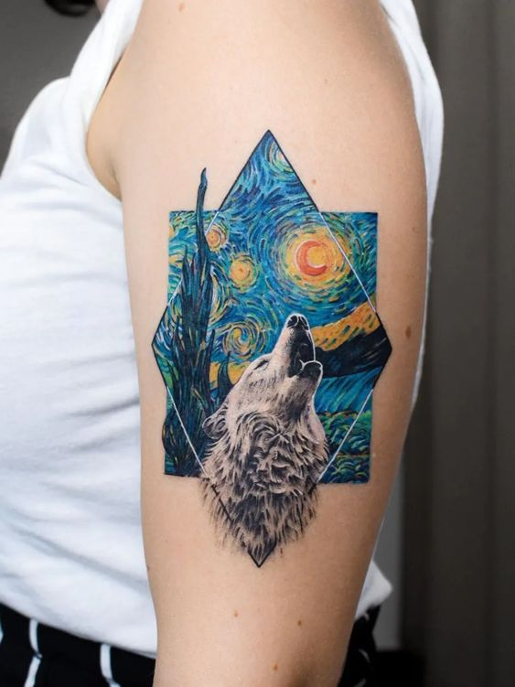 Tatouage Loup & Toiles Sur L’épaule