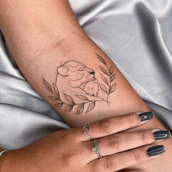 Tatouage Lionne Et Lionceau