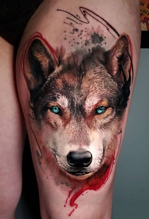 Tatouage Loup Réaliste Sur La Cuisse