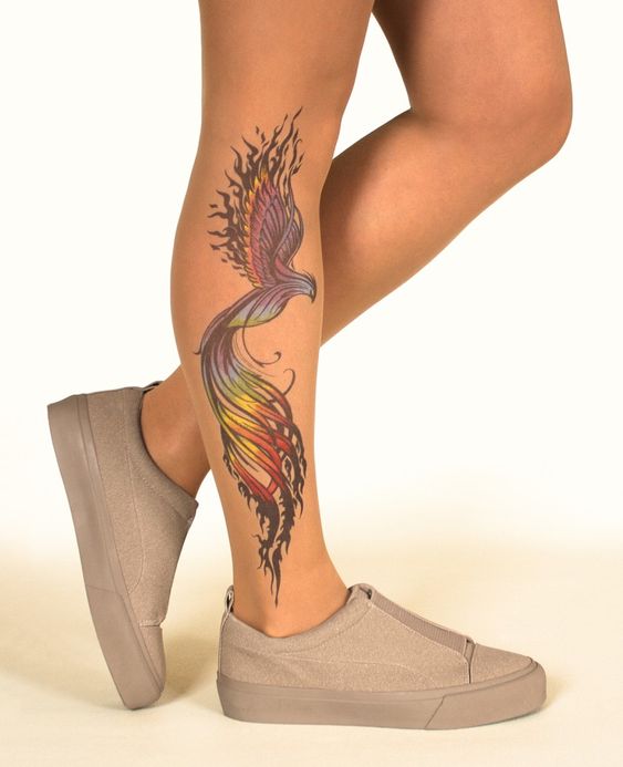 Tatouage Phœnix Arc En Ciel Sur La Jambe