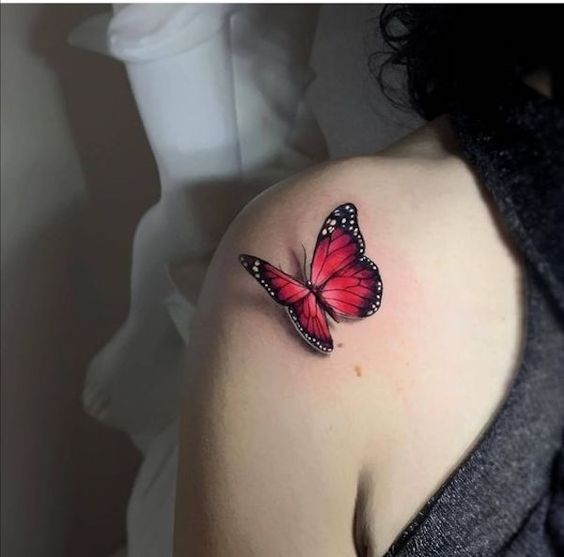 Tatouage Papillon 3d Rouge Sur L’omoplate