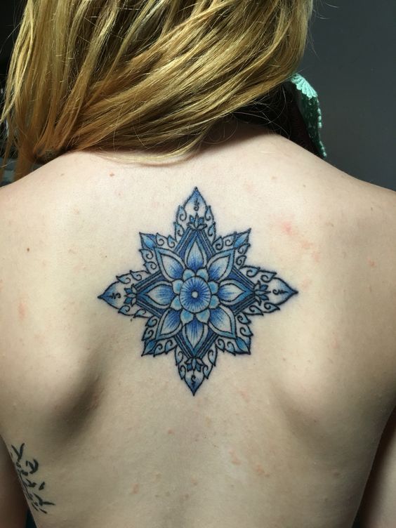 Tatouage Mandala Bleu