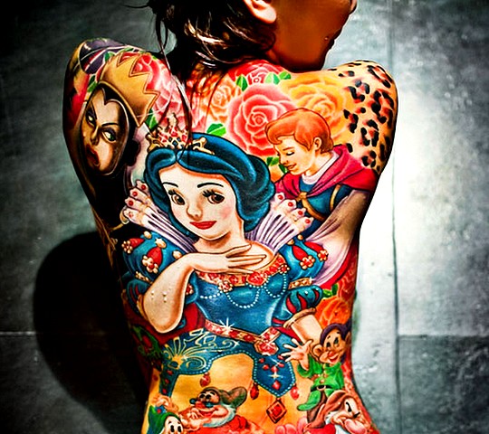 Tatouage Blanche Neige Sur Le Dos