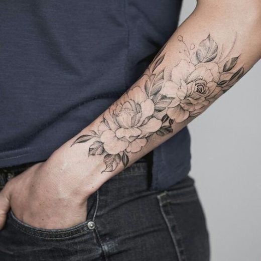 Tatouage Pivoine Avant Bras Femme