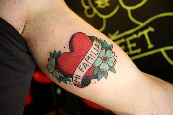 Tatouage Coeur Old School Sur Le Bras