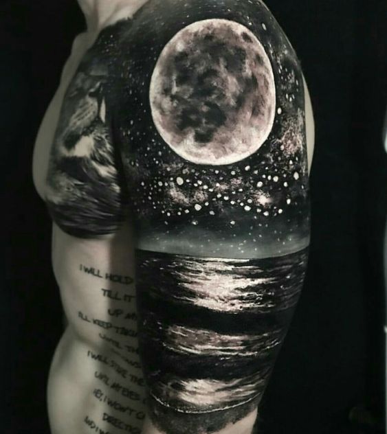 Tatouage Pleine Lune, Ciel étoilé Et Océan Sur Le Bras