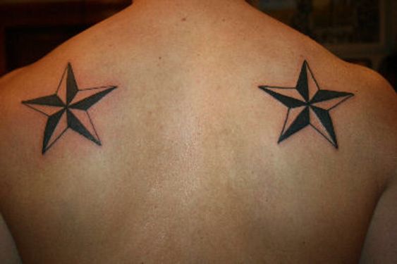 Tatouage Deux étoiles Sur Le Dos