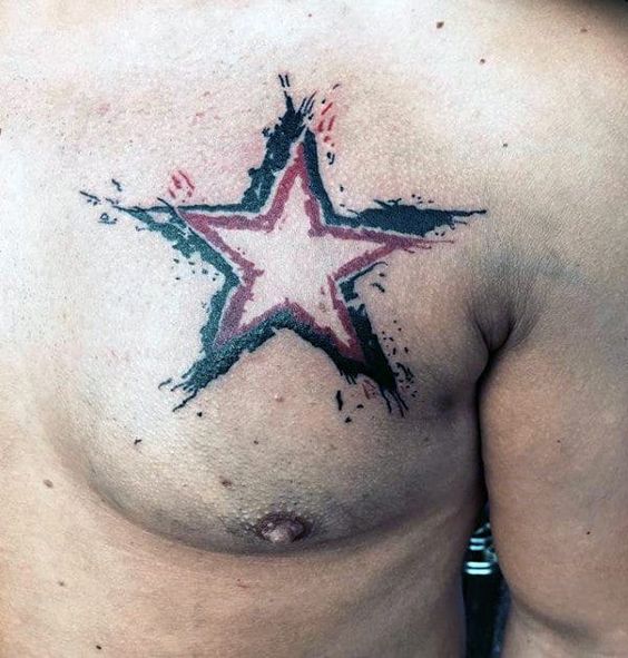 Tatouage étoile Noire Et Rouge Sur Le Torse